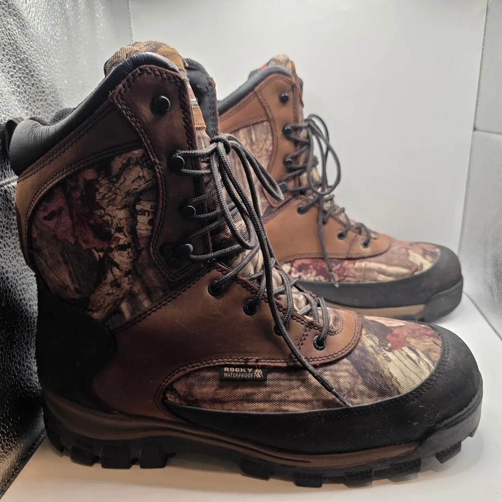 Rocky Mens 8